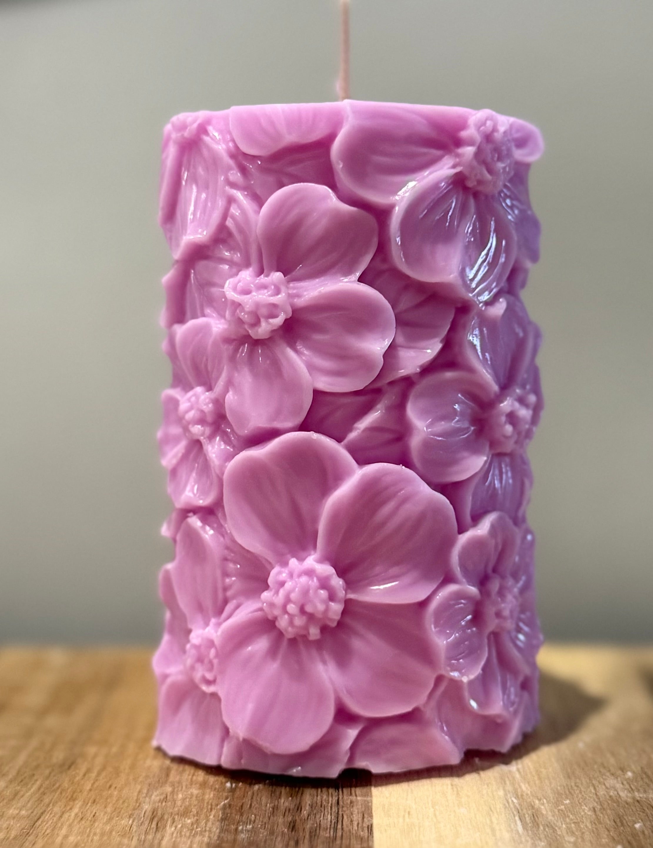 Large Daisies Pillar Candle