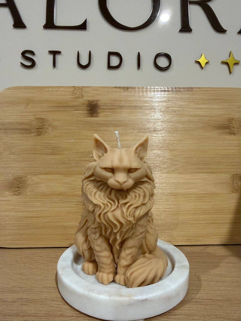 Maine Coon Pillar Candle