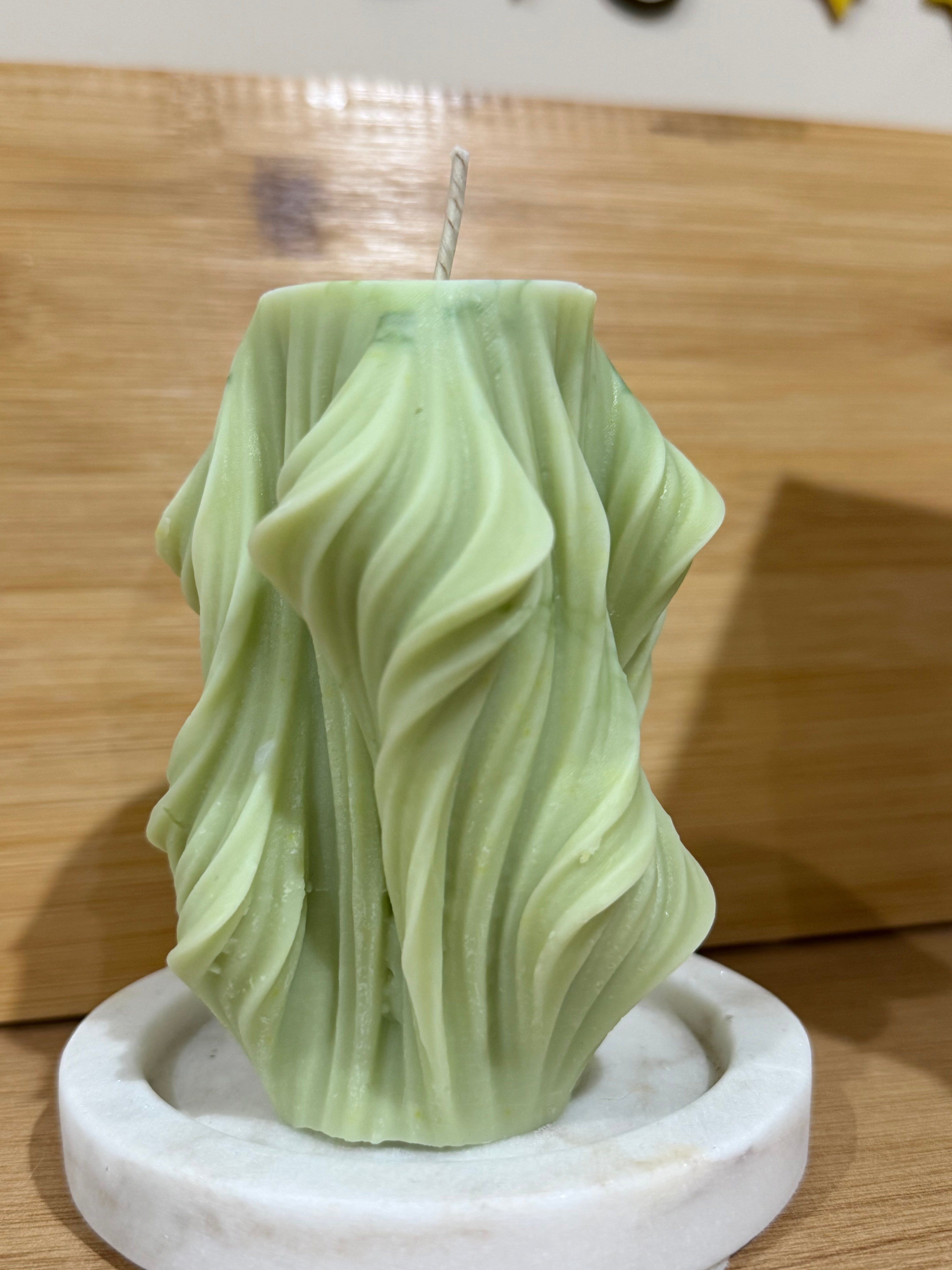 Tall Wave Pillar